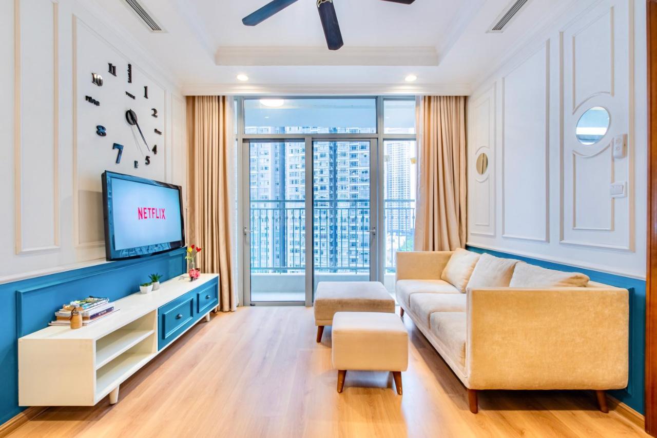 Moxy Hcmc Aparts - Vinhomes Central Park, Ice Rink Ho-Chi-Minh-Stadt Exterior foto