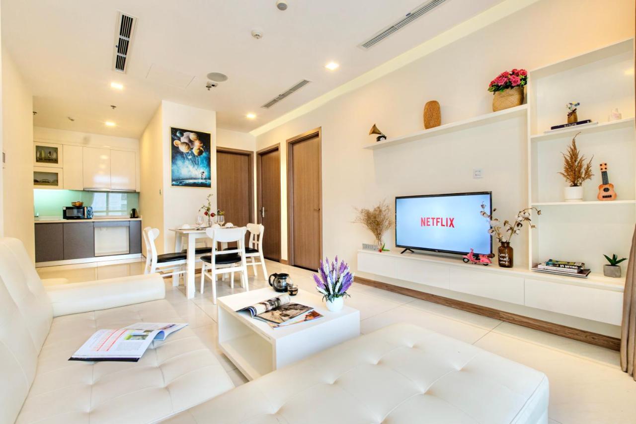 Moxy Hcmc Aparts - Vinhomes Central Park, Ice Rink Ho-Chi-Minh-Stadt Exterior foto