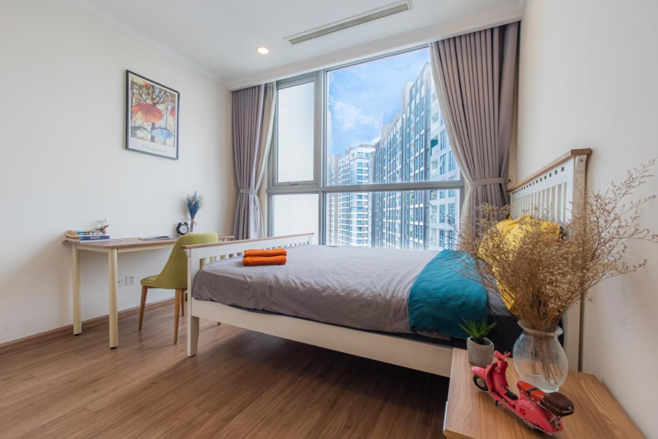 Moxy Hcmc Aparts - Vinhomes Central Park, Ice Rink Ho-Chi-Minh-Stadt Exterior foto